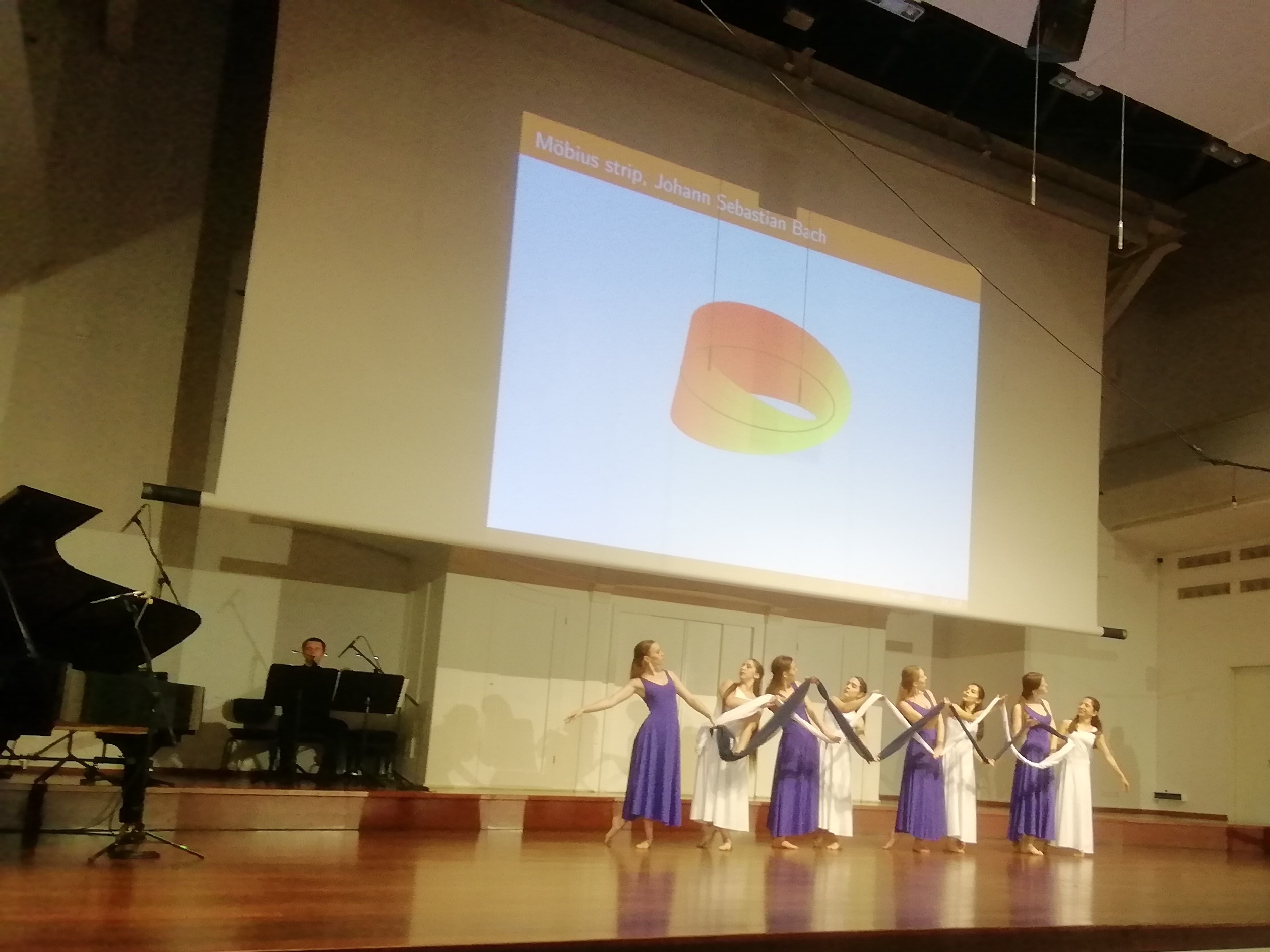 Wykład Geometria muzyki